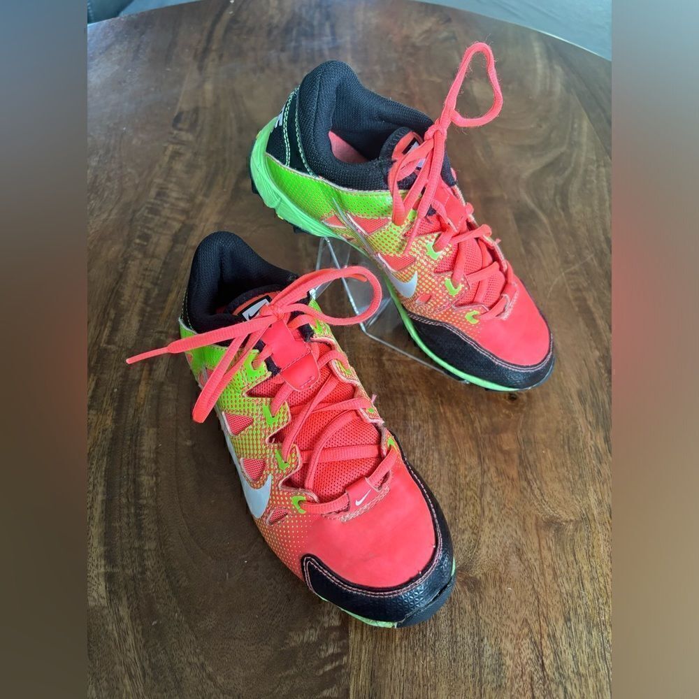 Unisex NIKE Hyper Diamond Youth Cleats size 3.5